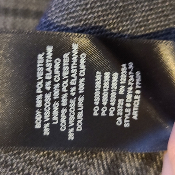 NWOT aritzia wilfred classic mini skirt charcoal/grey 8 - Picture 9 of 9